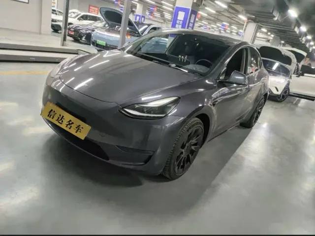 Фотография автомобиля — Tesla Model Y