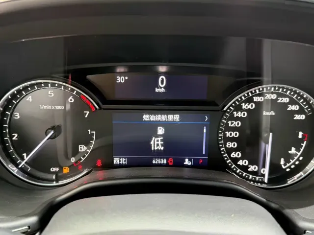Cadillac CT5 — Фото автомобиля 2