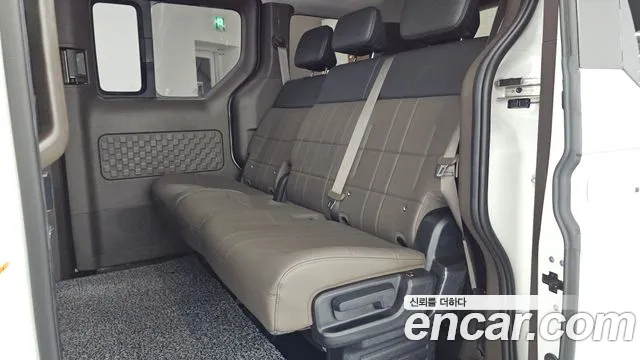 Kia PV5 — Фото автомобиля 12