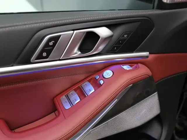 BMW X5 — Фото автомобиля 12