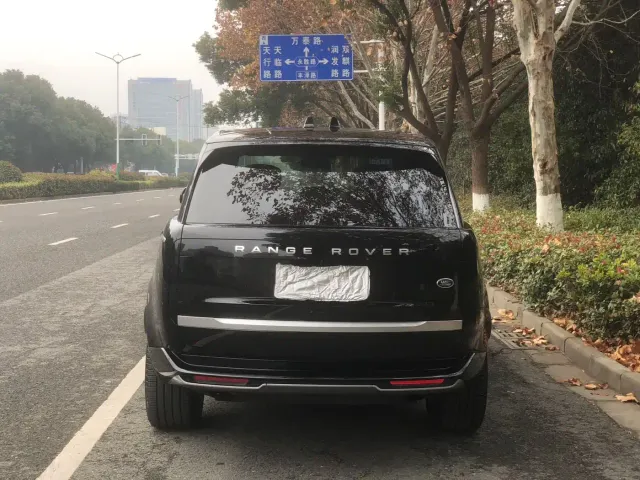 Land Rover Range Rover — Фото автомобиля 3
