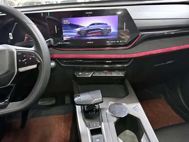 Changan X5 Plus — Фото автомобиля 14