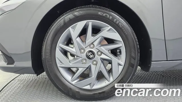 Hyundai Avante CN7 — Фото автомобиля 5