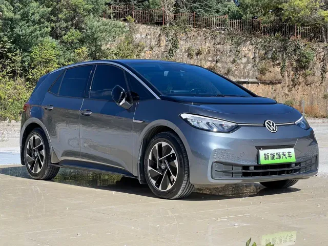 Volkswagen ID.3 — Фото автомобиля 3