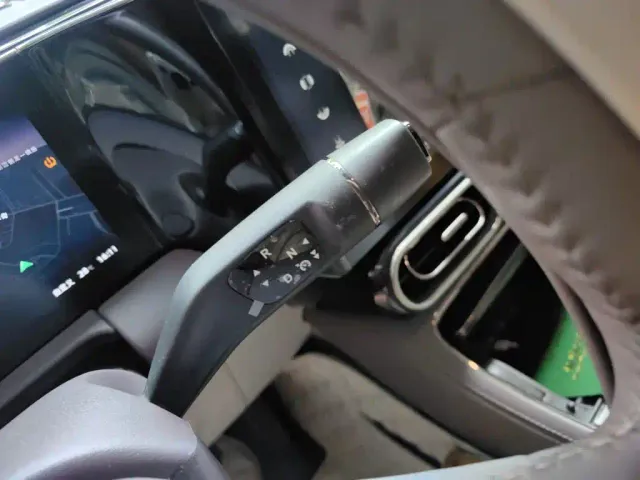 Leapmotor C11 — Фото автомобиля 6