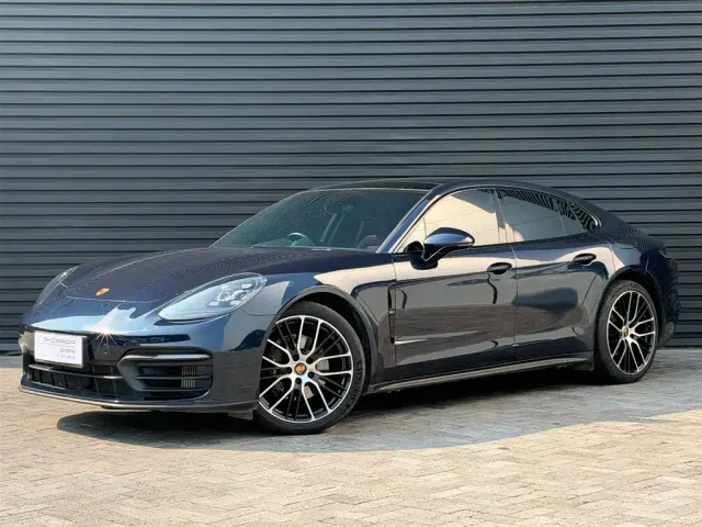Porsche Panamera — Фото автомобиля 2