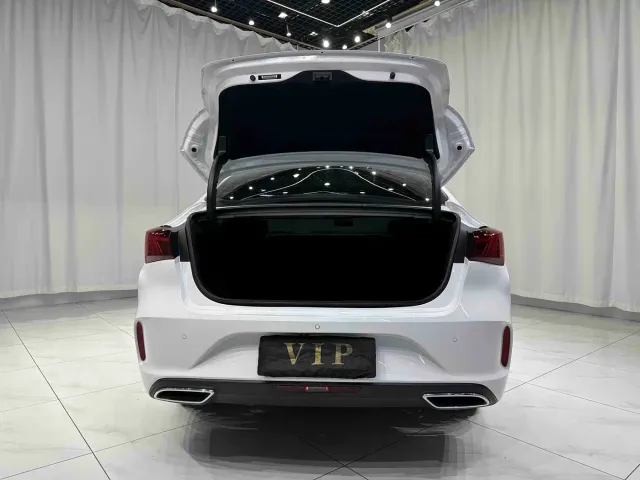 Changan Eado — Фото автомобиля 16