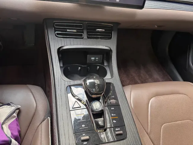 BYD Han — Фото автомобиля 14