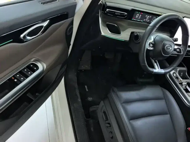 GAC Trumpchi E8 — Фото автомобиля 15