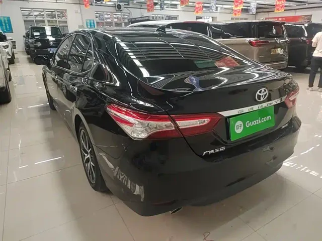 Toyota Camry — Фото автомобиля 4