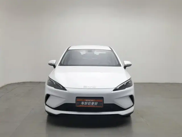 BYD Seal 05 DM-i — Фото автомобиля 3