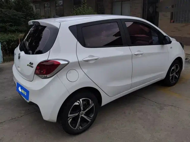 Changan Benben E-Star — Фото автомобиля 3