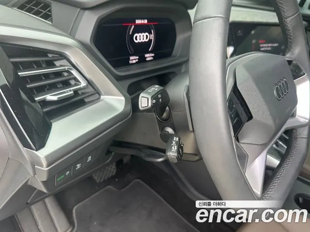 Audi Q4 e-tron F4 — Фото автомобиля 19