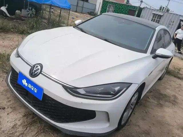 Фотография автомобиля — Volkswagen Lamando