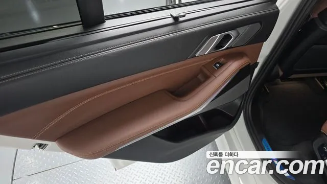 BMW X5 xDrive 40i M Sport — Фото автомобиля 23