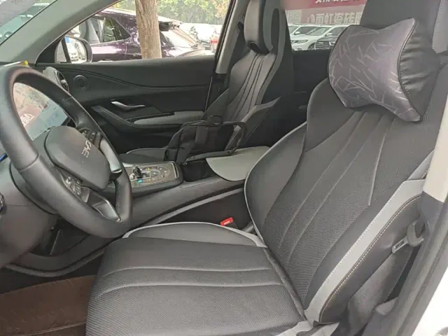 BYD Seal 05 DM-i — Фото автомобиля 14