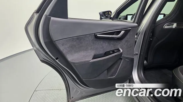 Kia EV6 — Фото автомобиля 14