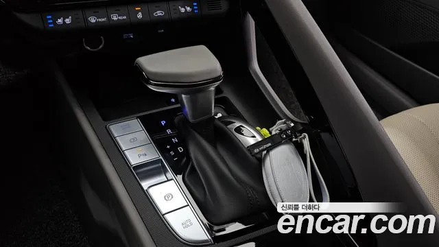 Hyundai Avante CN7 — Фото автомобиля 12