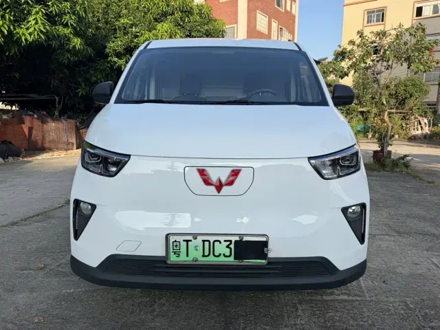 Wuling Yangguang — Фото автомобиля 2