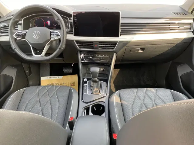 Volkswagen Tiguan L — Фото автомобиля 11