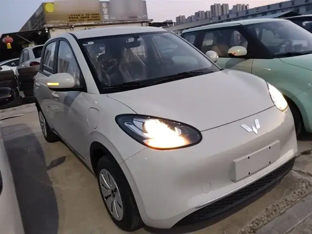 Wuling Bingo — Фото автомобиля 3
