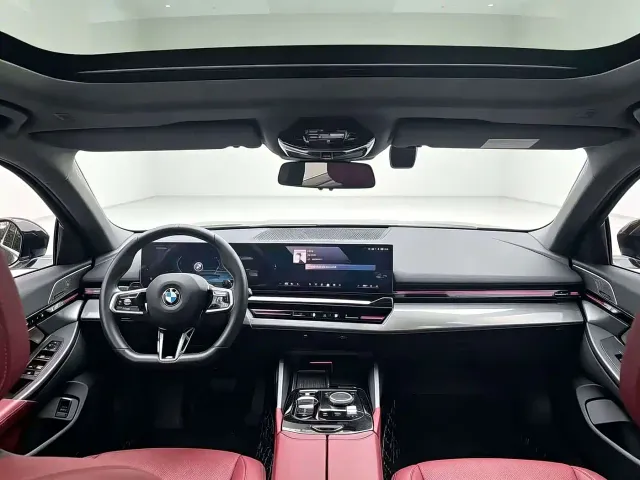 BMW 5 Series — Фото автомобиля 5