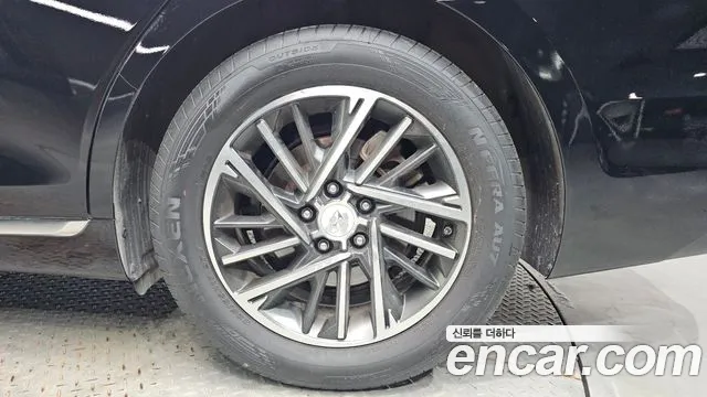 Hyundai Grandeur Новый Grandeur IG — Фото автомобиля 20