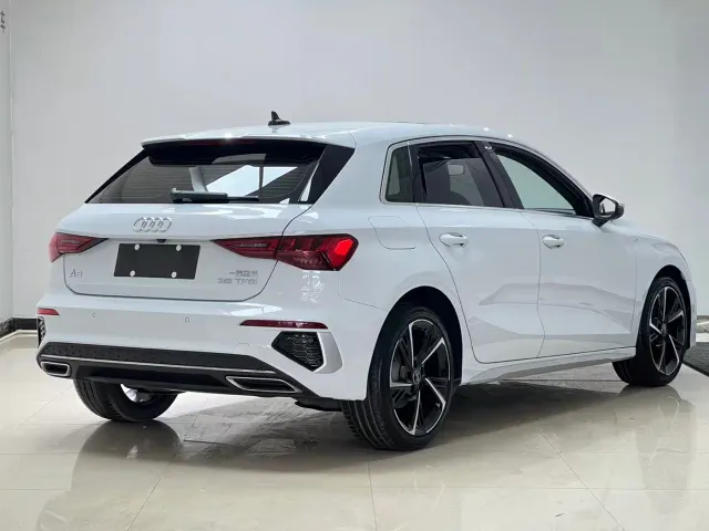 Audi A3 — Фото автомобиля 4
