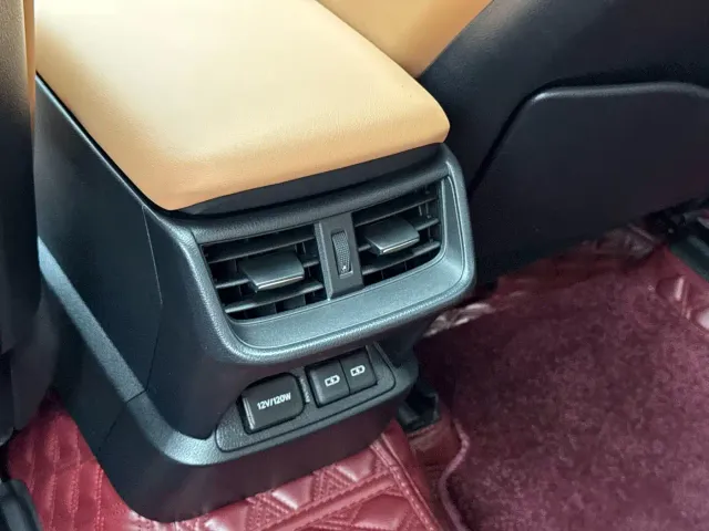 Lexus ES — Фото автомобиля 15