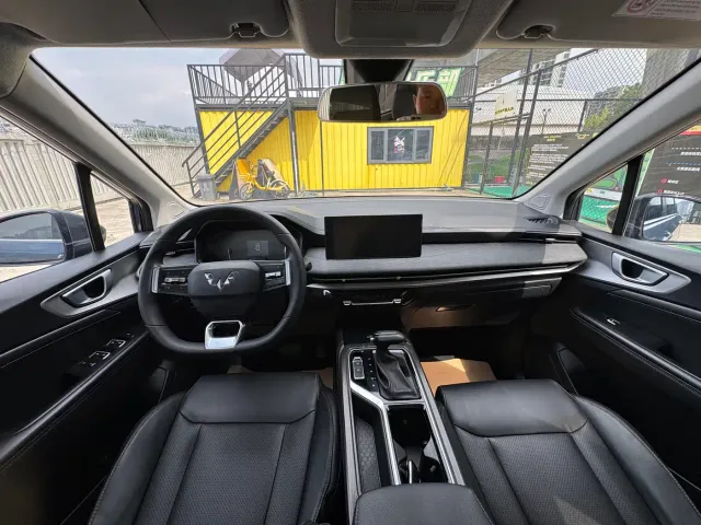 Wuling Jiachen — Фото автомобиля 7