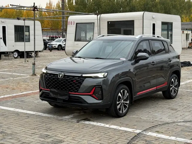 Changan CS35 Plus — Фото автомобиля 3