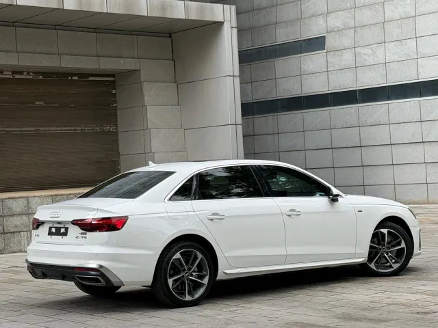 Audi A4L — Фото автомобиля 8