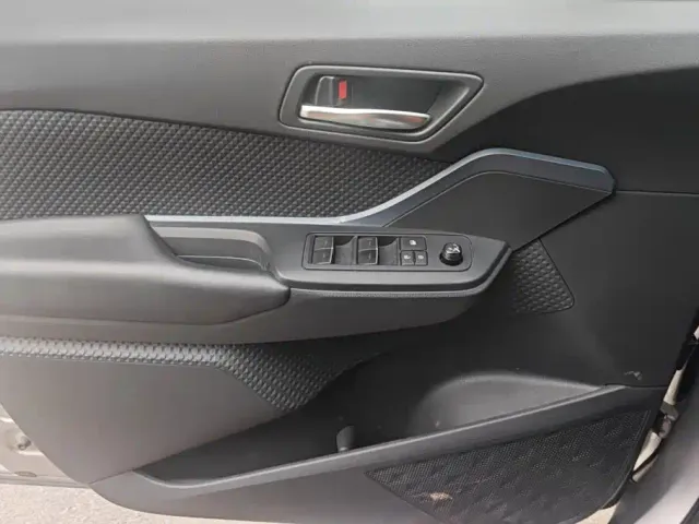 Toyota IZOA — Фото автомобиля 7