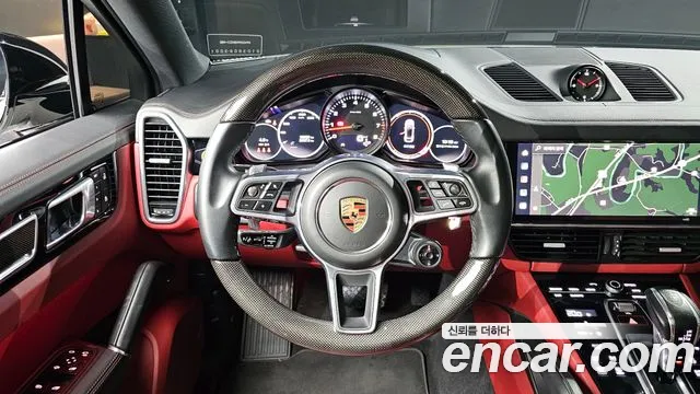 Porsche Cayenne — Фото автомобиля 13