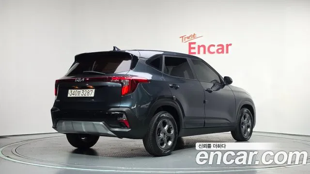 Kia Seltos — Фото автомобиля 2