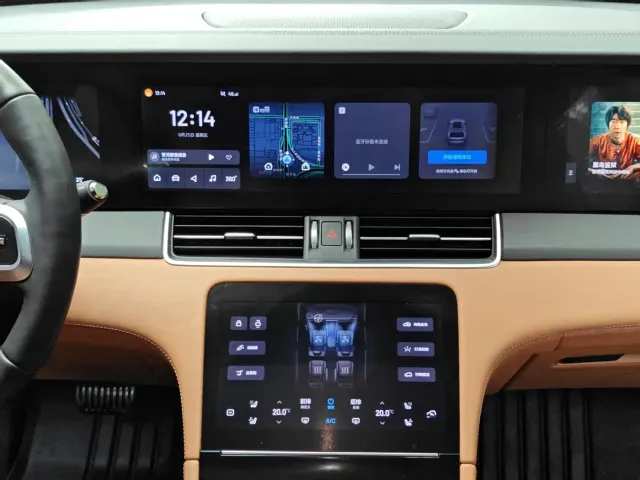 Li Auto ONE — Фото автомобиля 10