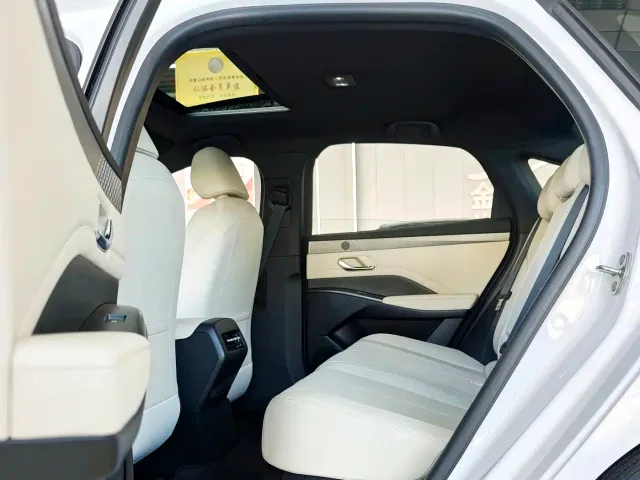 BYD Qin PLUS — Фото автомобиля 7