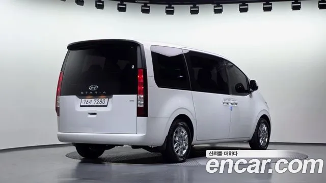 Hyundai Staria — Фото автомобиля 2