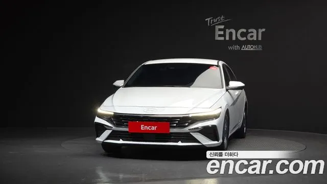 Hyundai AVANTE Новый Avante (CN7) — Фото автомобиля 3