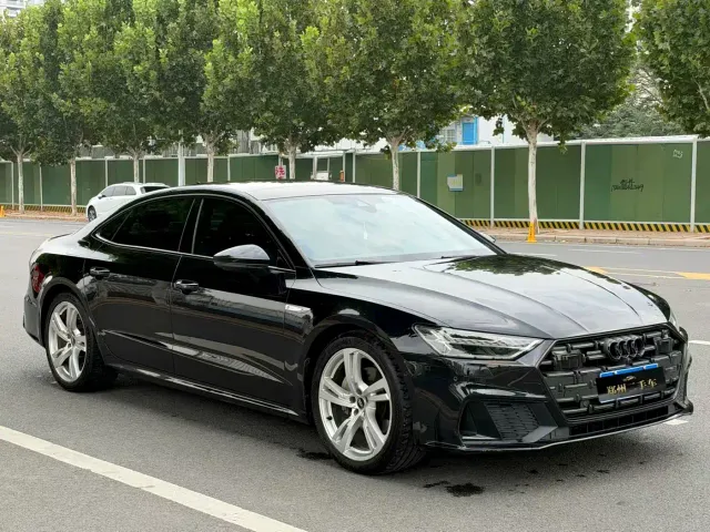 Audi A7L — Фото автомобиля 3