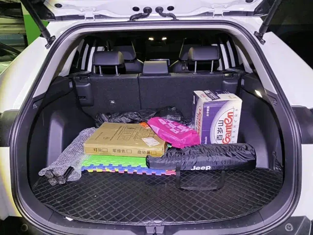 Toyota RAV4 — Фото автомобиля 5