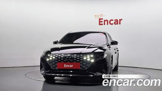 Hyundai Grandeur Grandeur (New) Hybrid — Фото автомобиля 3