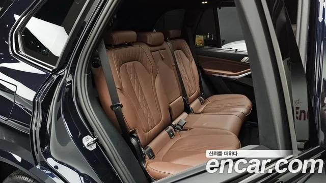 BMW X5 xDrive 40i M Sport — Фото автомобиля 26