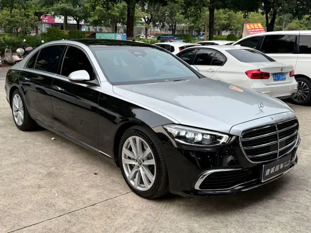 Mercedes-Benz S-Class — Фото автомобиля 3