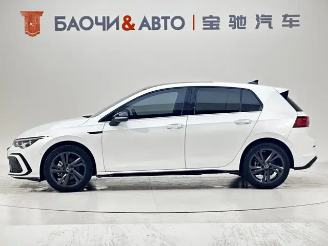 Volkswagen Golf — Фото автомобиля 7