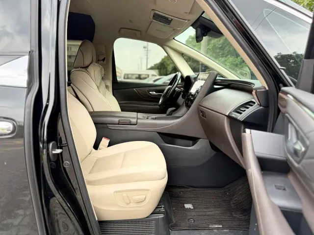 Toyota Crown — Фото автомобиля 8