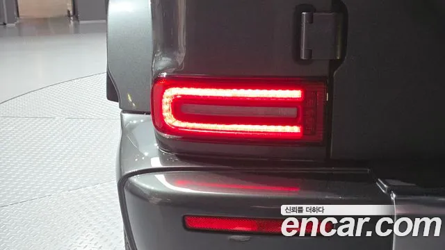 Mercedes-Benz G-Class — Фото автомобиля 20