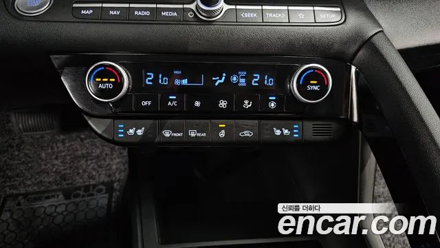 Hyundai Avante CN7 — Фото автомобиля 24