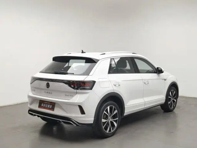 Volkswagen T-Roc — Фото автомобиля 2