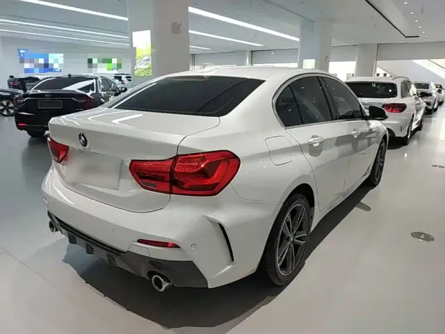 BMW 1 Series — Фото автомобиля 4